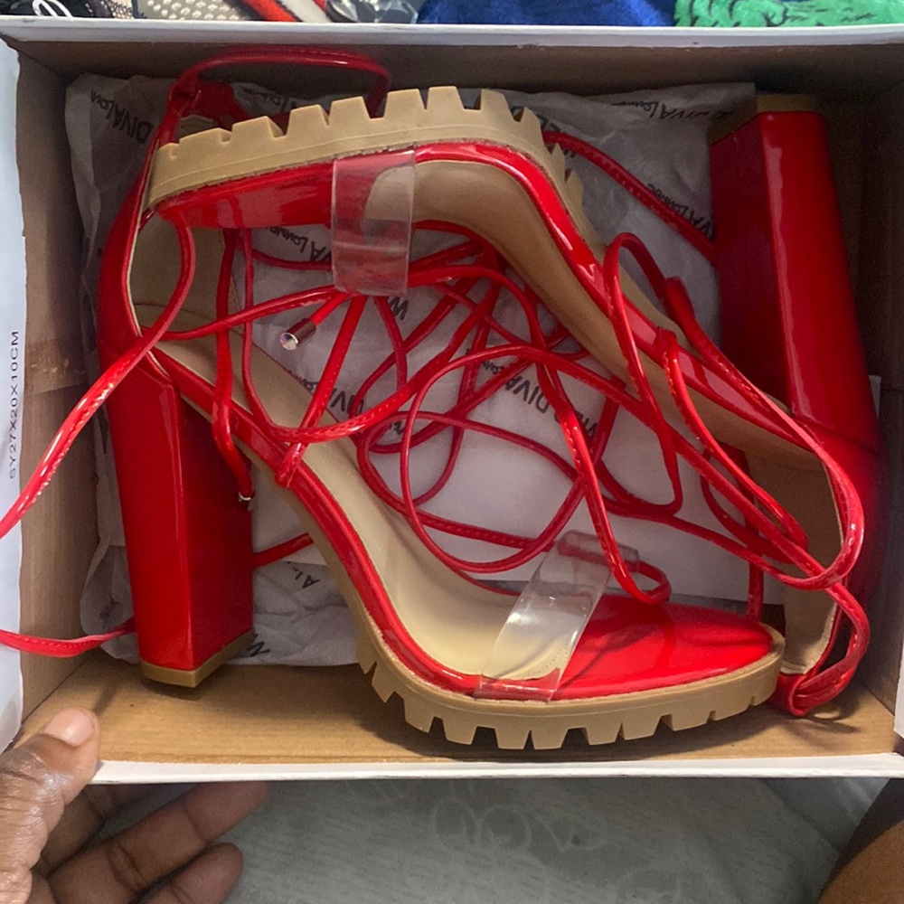 Shoe